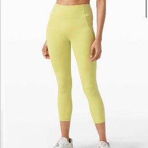 Lululemon crops
